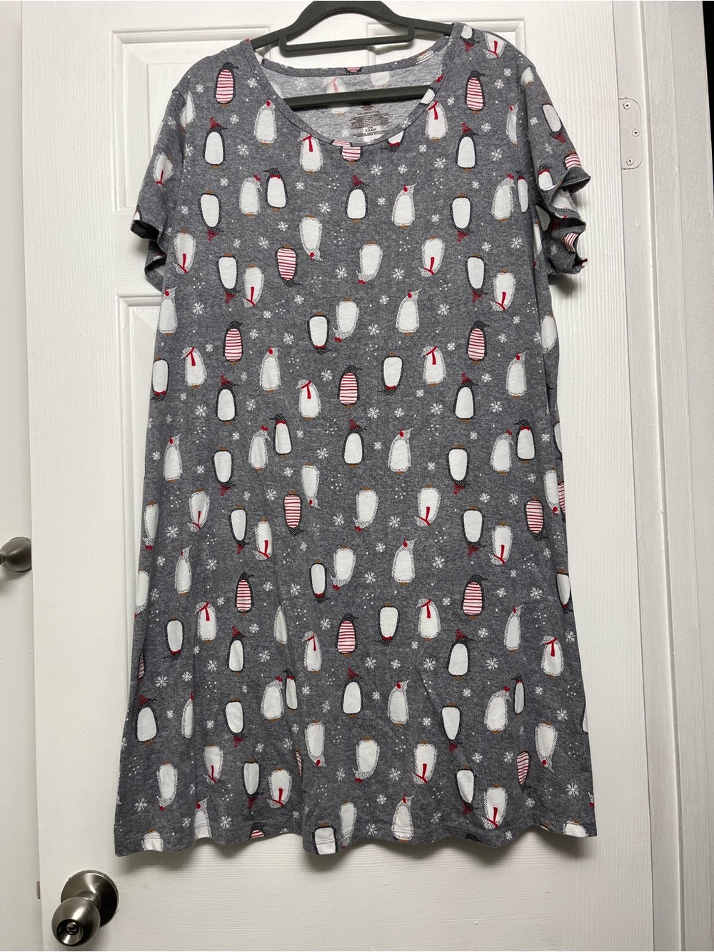 Secret Treasures Gray Penguin Print Short-Sleeve Nightgown
